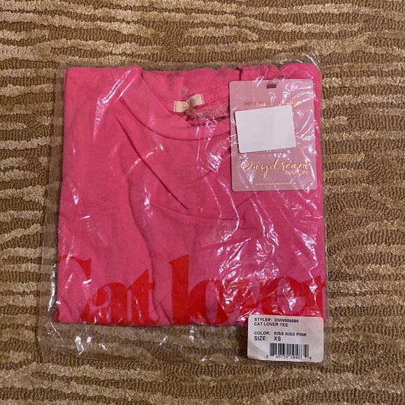 NWT Revolve Daydream Nation Cat Lover Tee in Kiss Kiss Pink Size XSmall - Picture 5 of 5